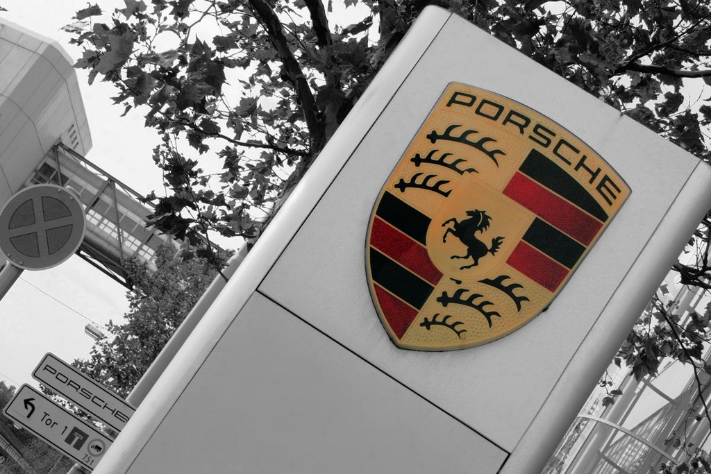 porsche factory inondation